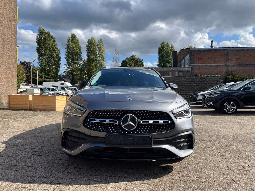 Mercedes-Benz GLA 180