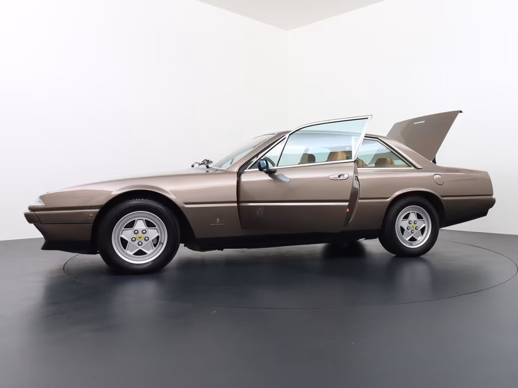 Ferrari 412