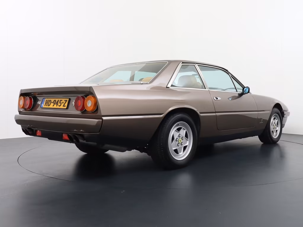 Ferrari 412