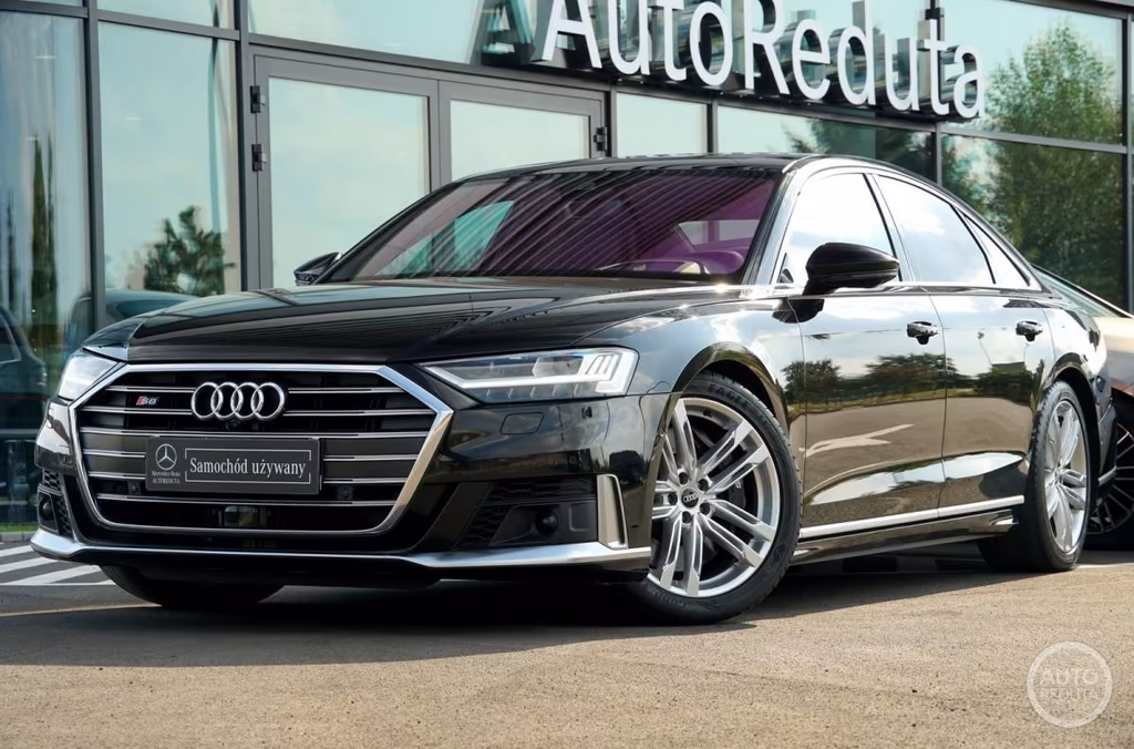Audi S8
