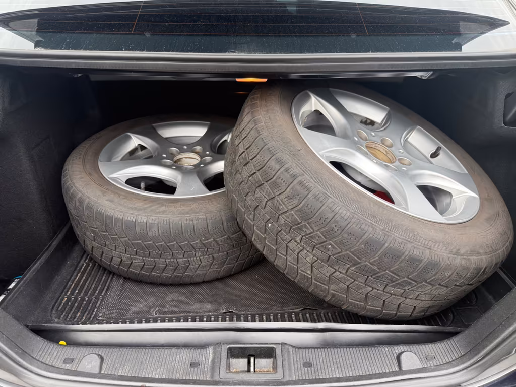 Mercedes-Benz C 230