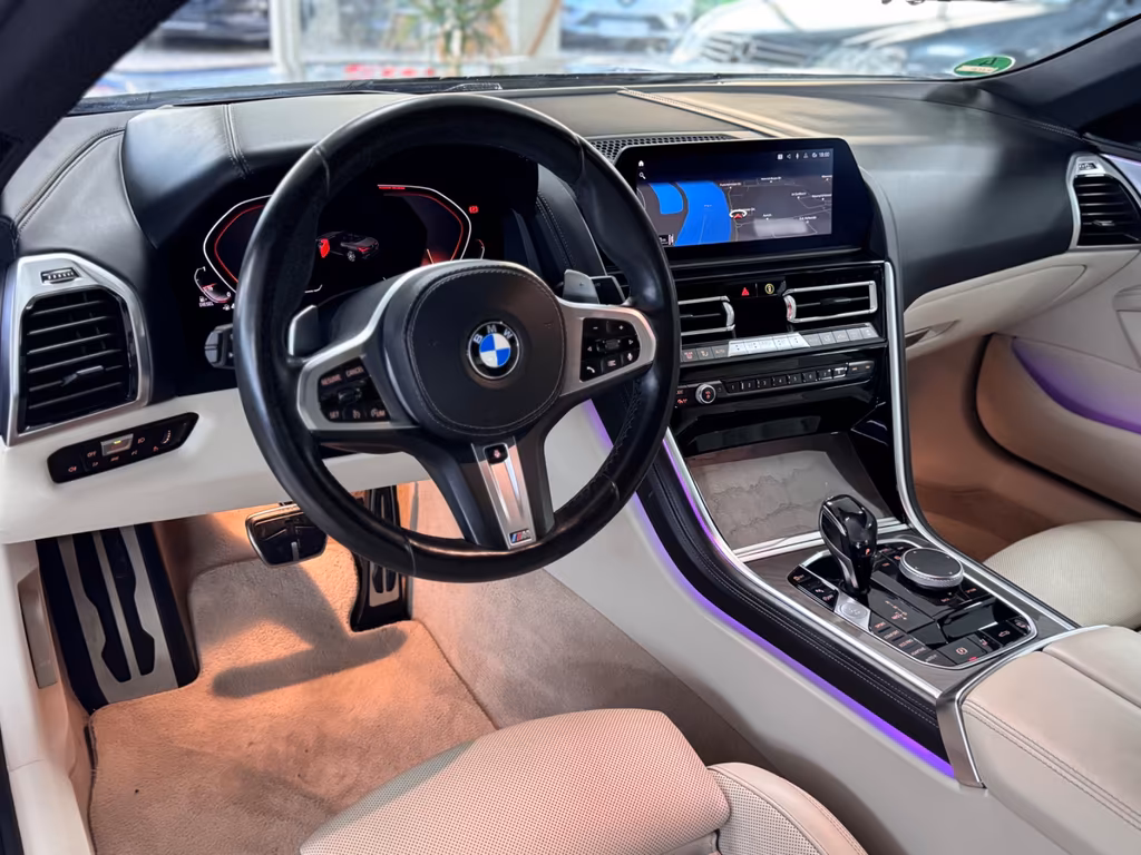 BMW 840