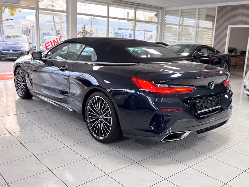 BMW 840
