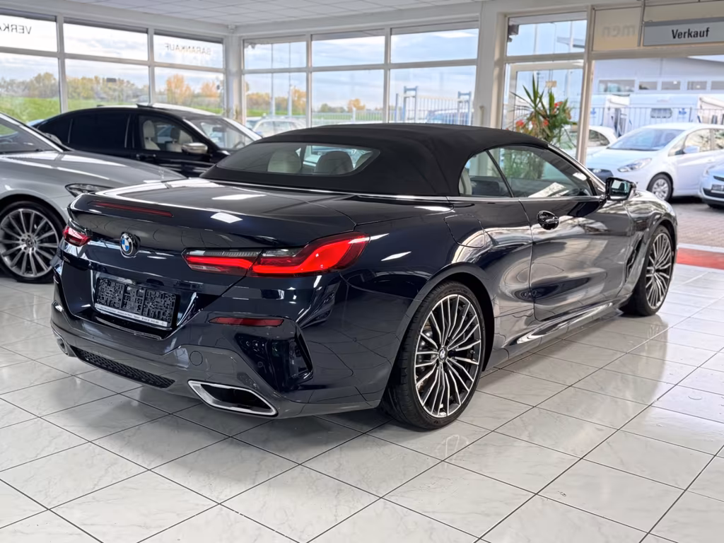 BMW 840