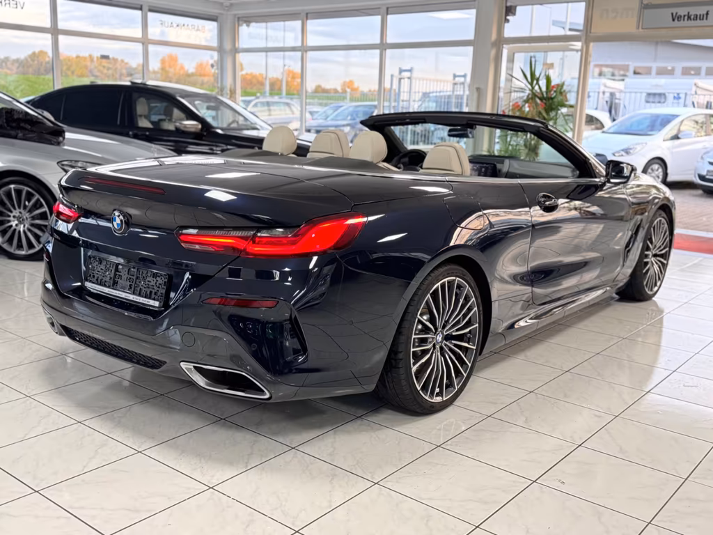 BMW 840
