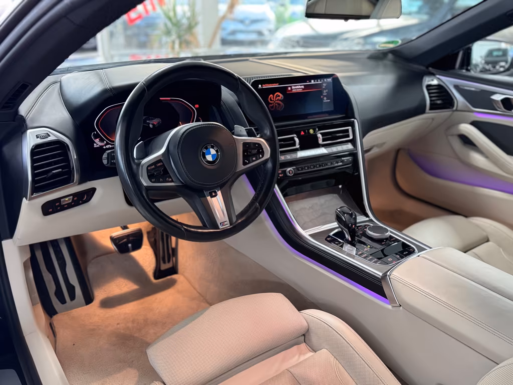 BMW 840