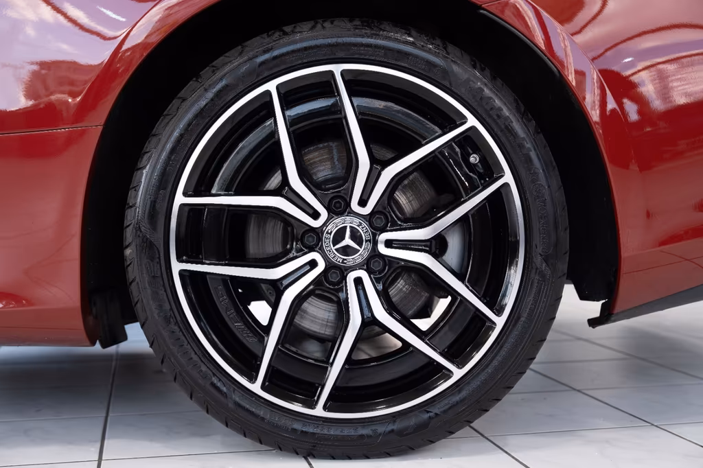 Mercedes-Benz E 400