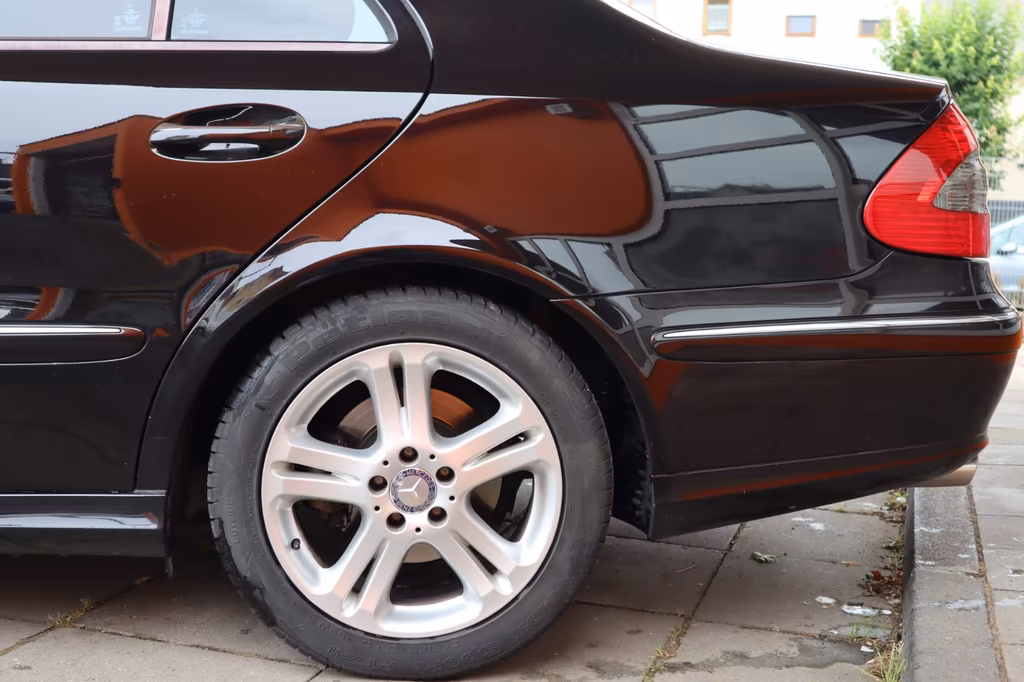 Mercedes-Benz E 280
