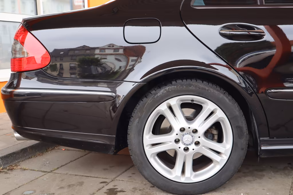 Mercedes-Benz E 280