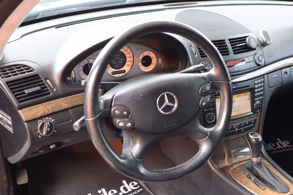 Mercedes-Benz E 280