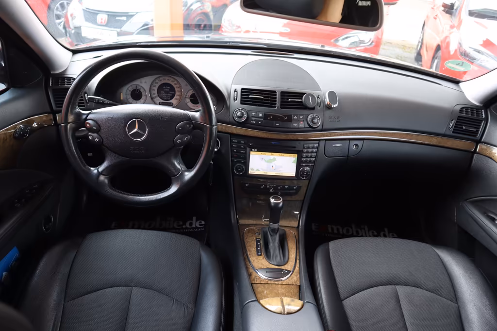 Mercedes-Benz E 280