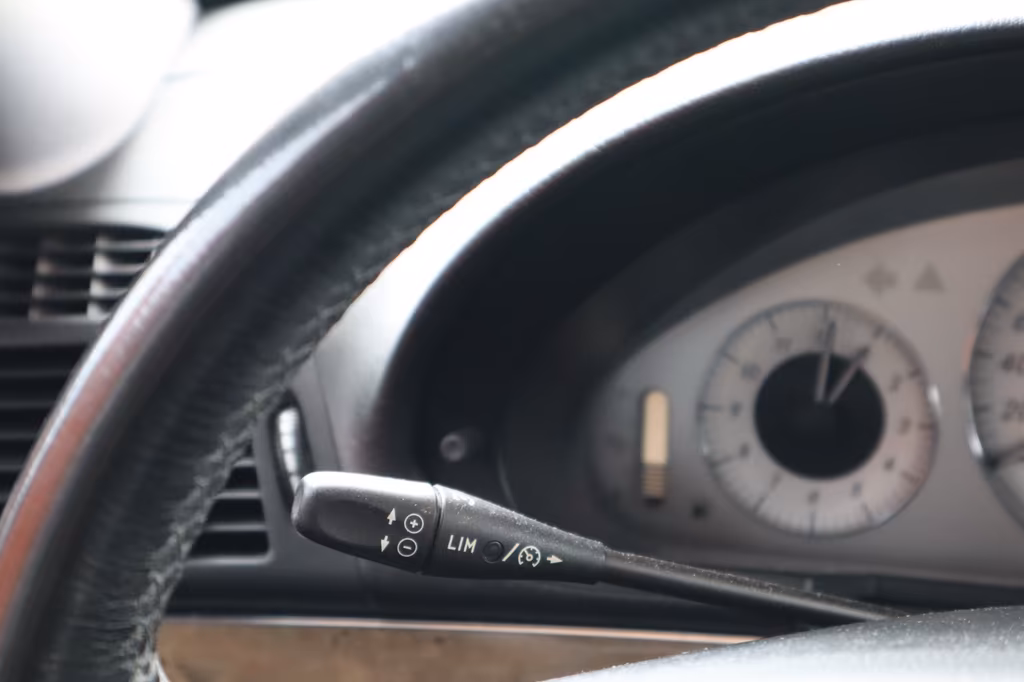 Mercedes-Benz E 280