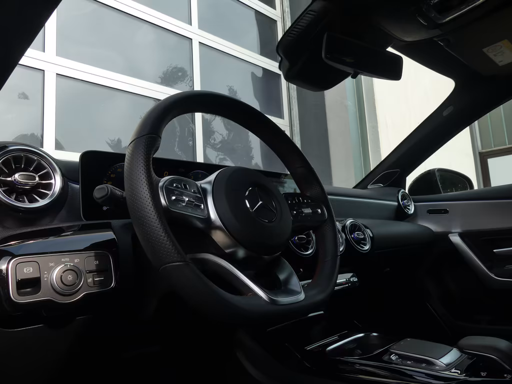 Mercedes-Benz A 35 AMG