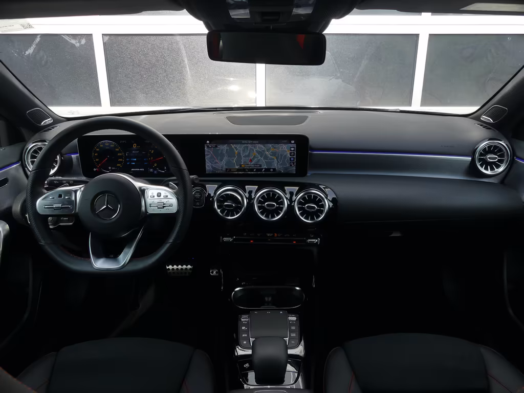 Mercedes-Benz A 35 AMG