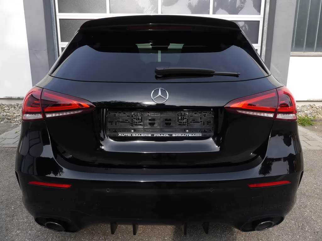 Mercedes-Benz A 35 AMG