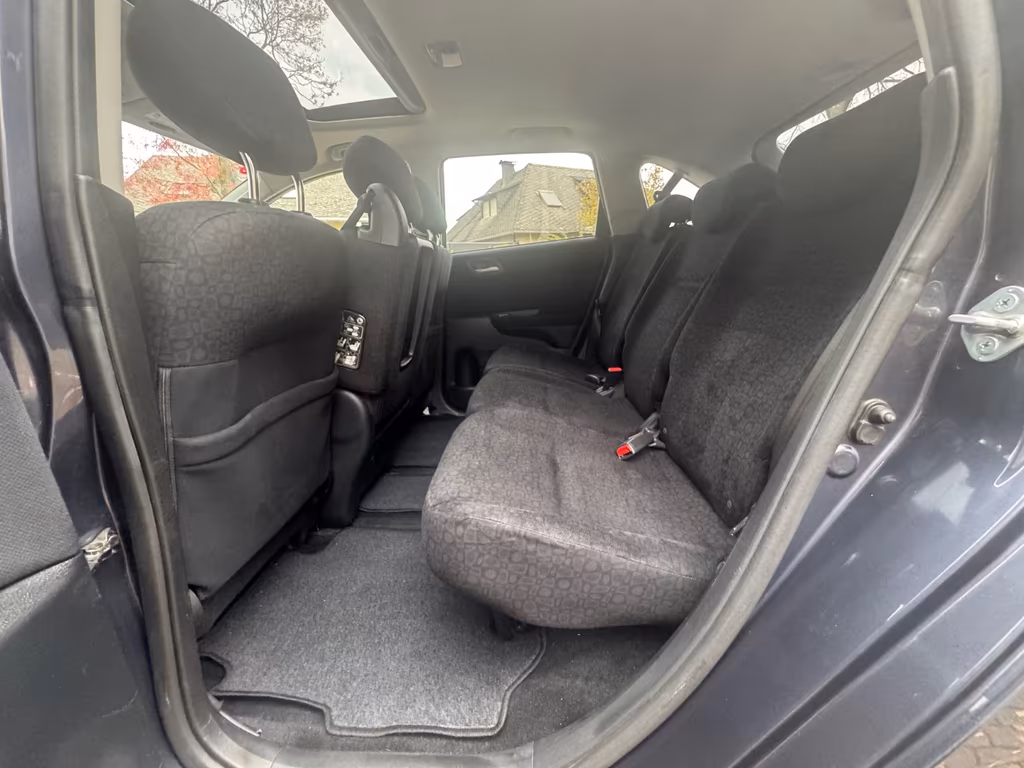 Honda FR-V