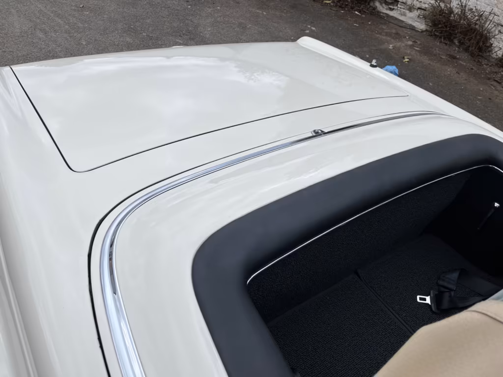 Mercedes-Benz 230