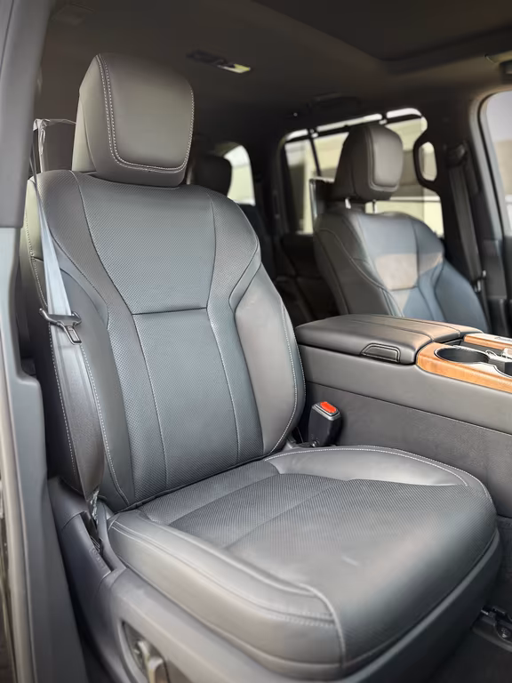 Lexus LX 600
