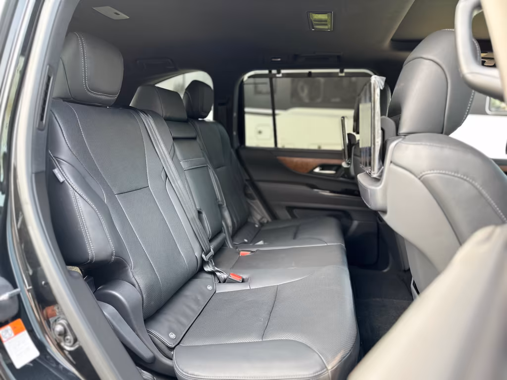 Lexus LX 600