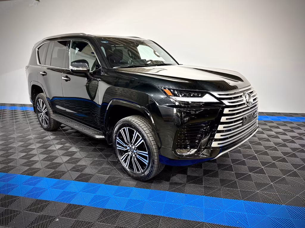 Lexus LX 600