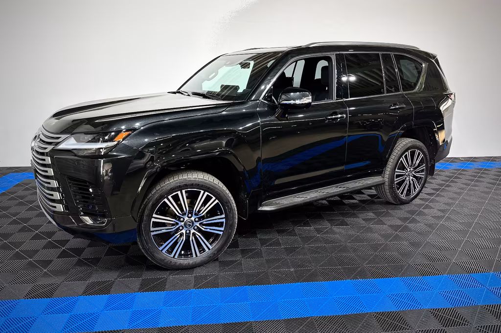 Lexus LX 600