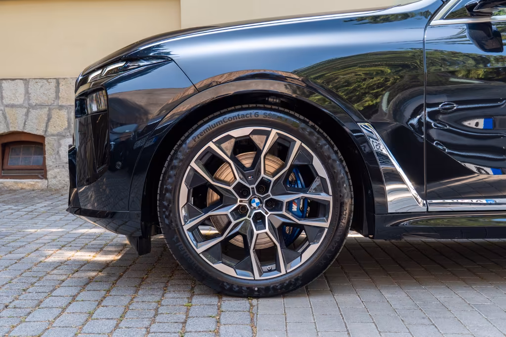 BMW X7 M60