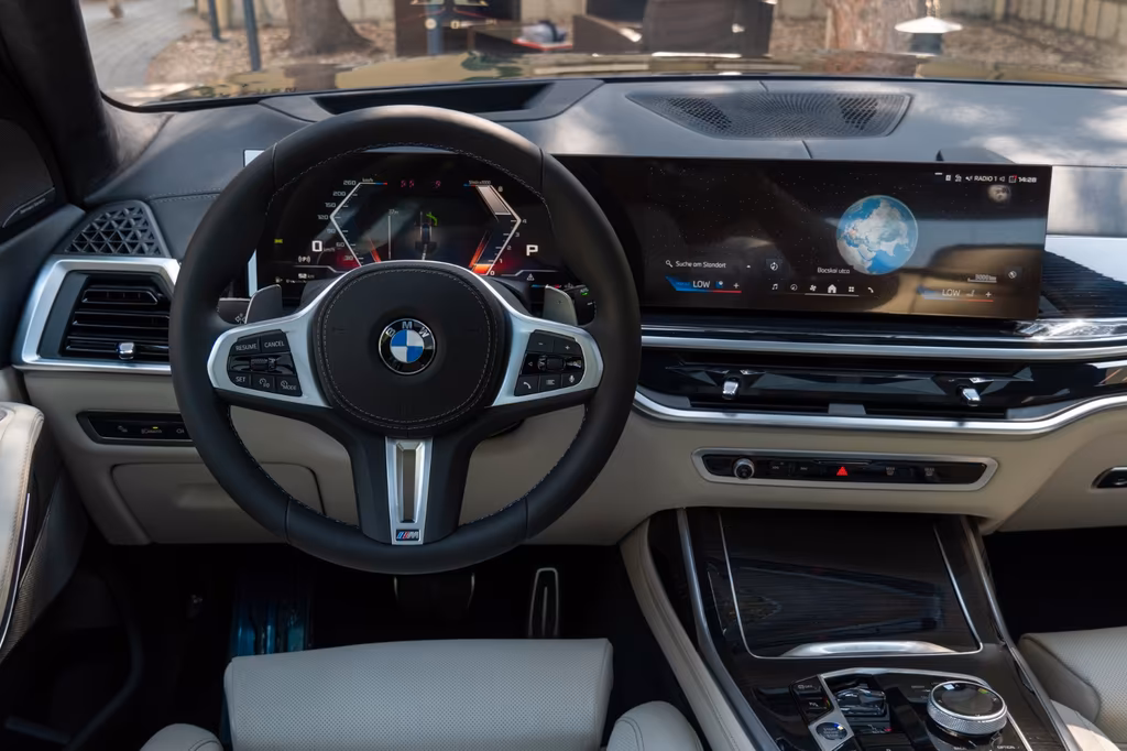 BMW X7 M60