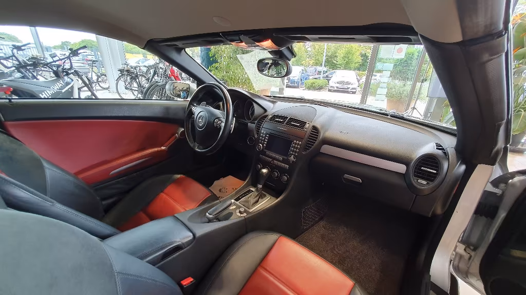 Mercedes-Benz SLK 55 AMG