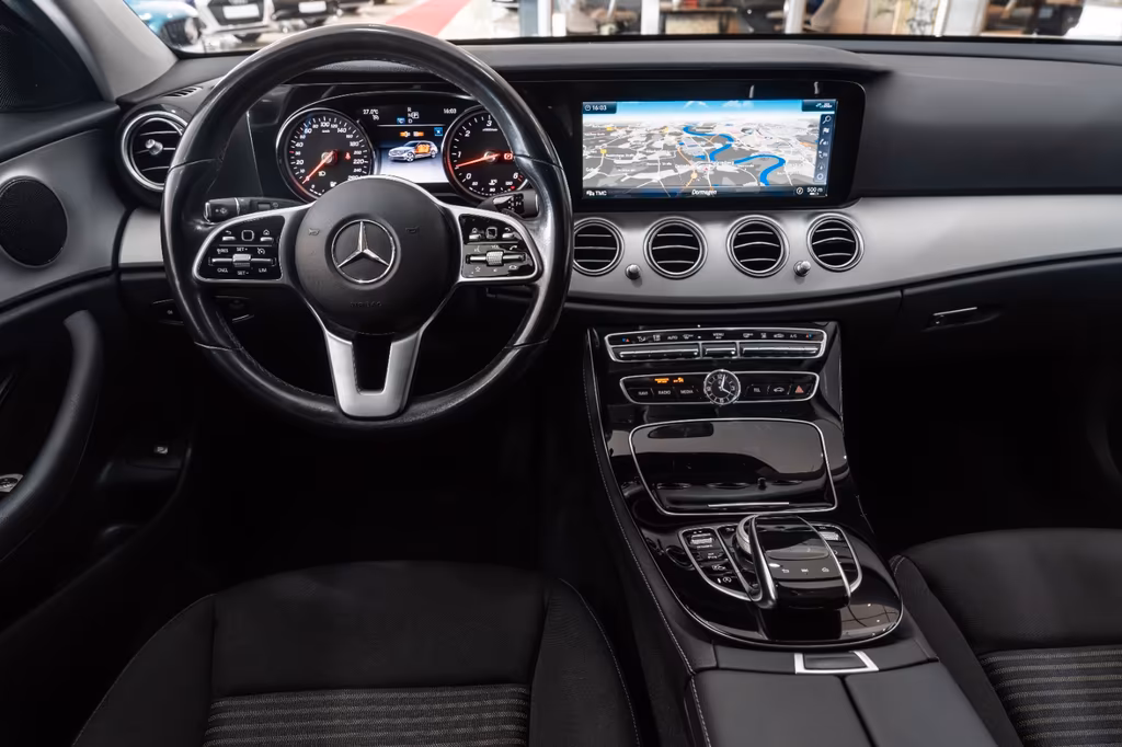 Mercedes-Benz E 400