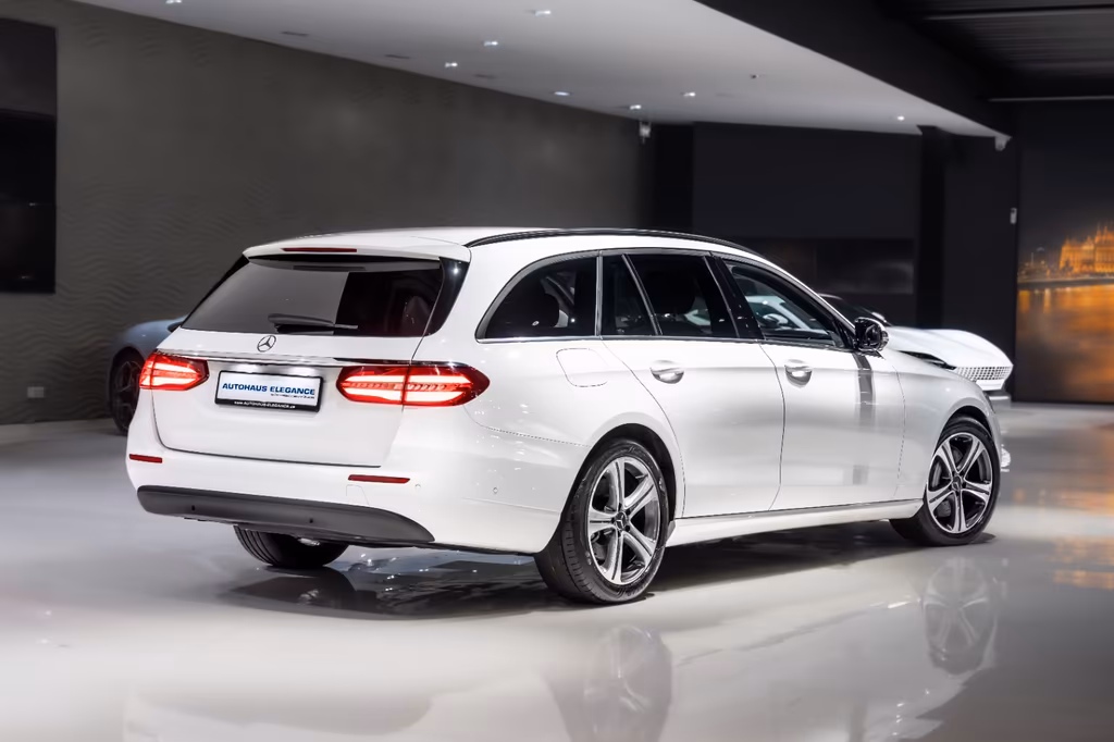 Mercedes-Benz E 400