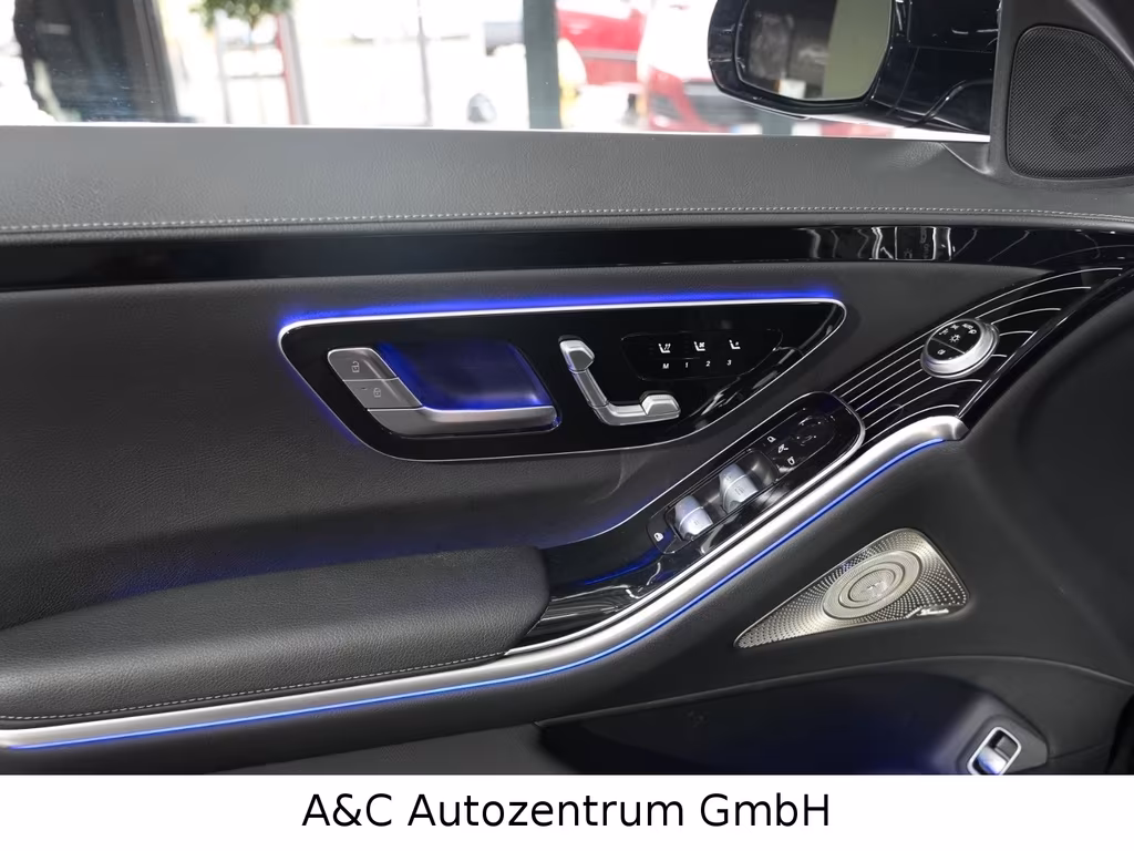 Mercedes-Benz S 400