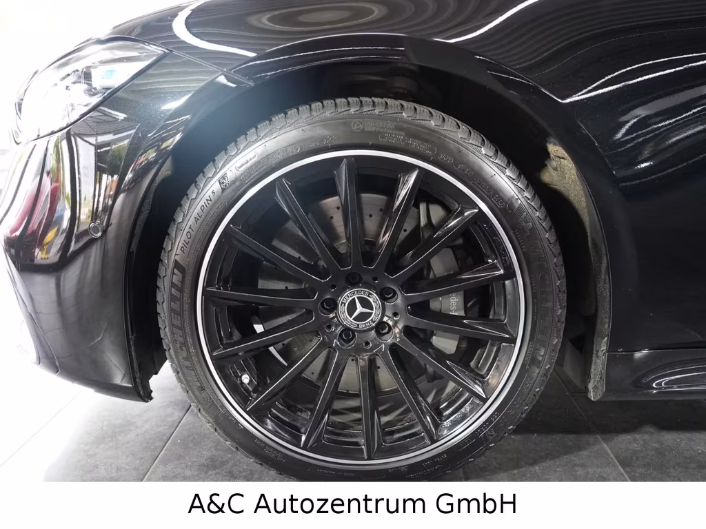 Mercedes-Benz S 400