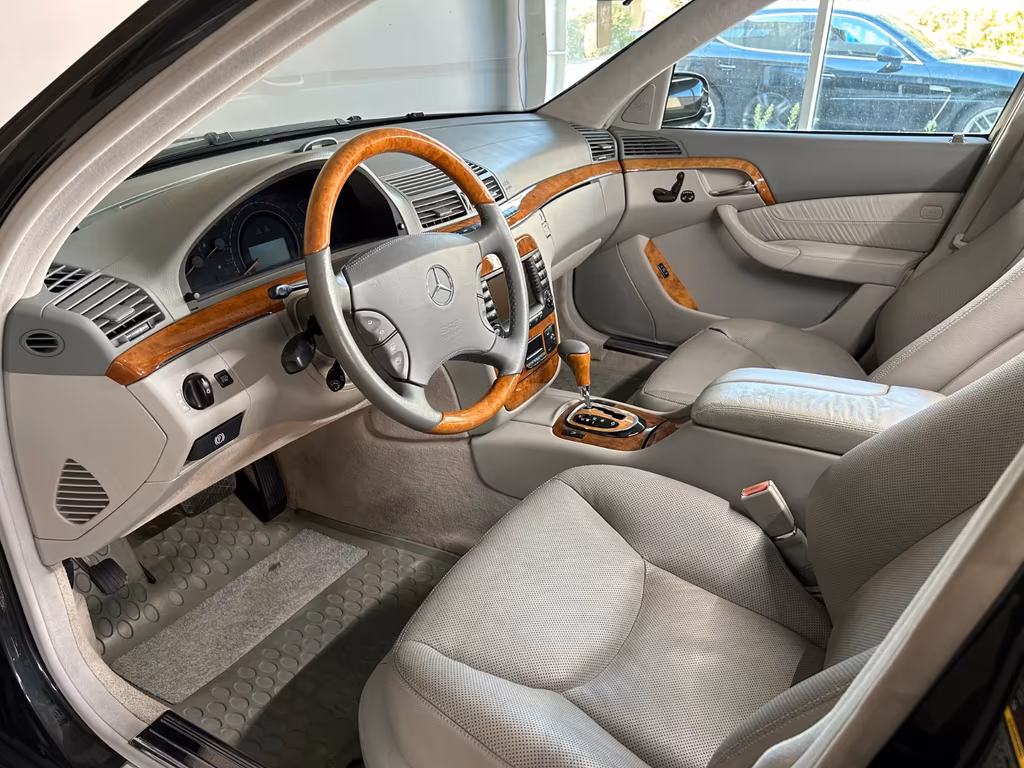 Mercedes-Benz S 320