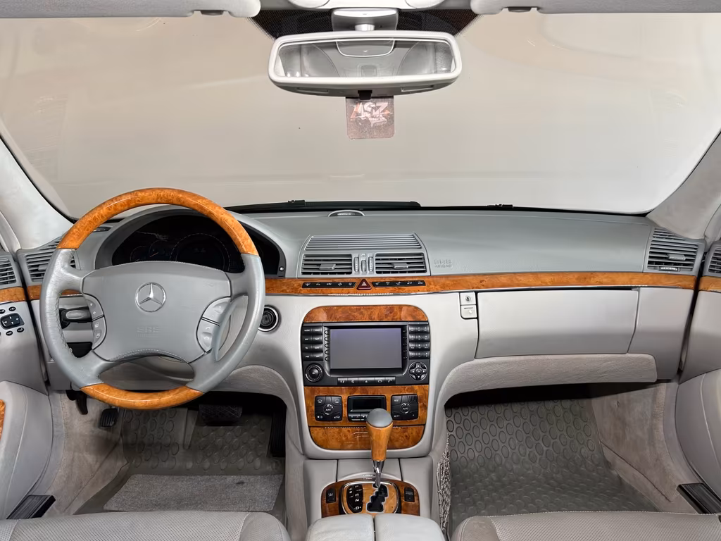 Mercedes-Benz S 320