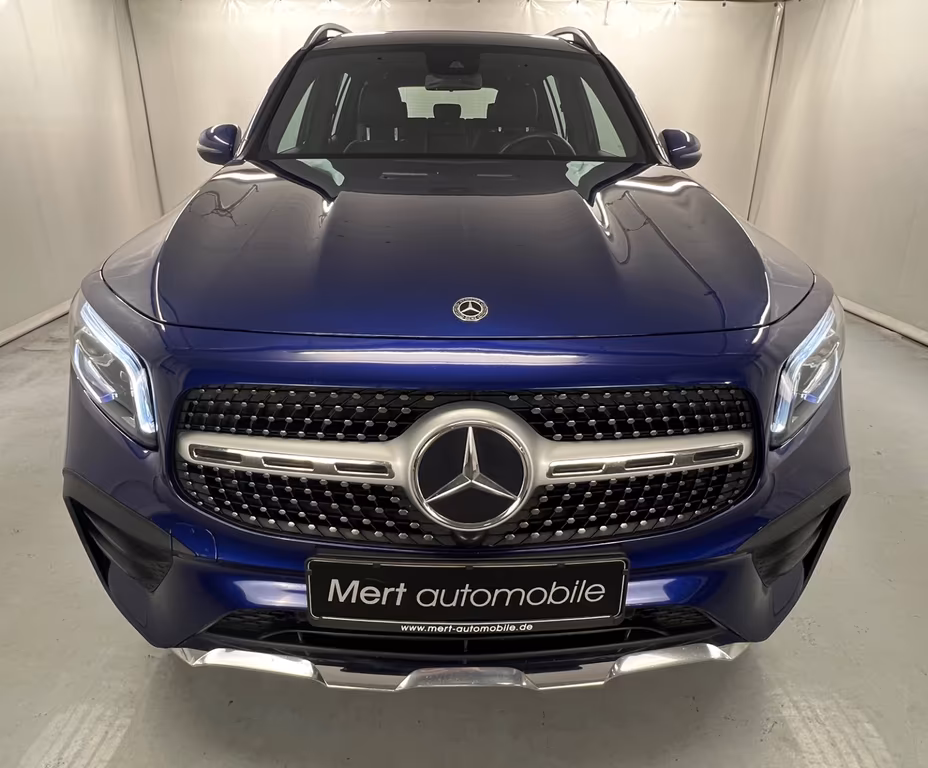 Mercedes-Benz GLB 220