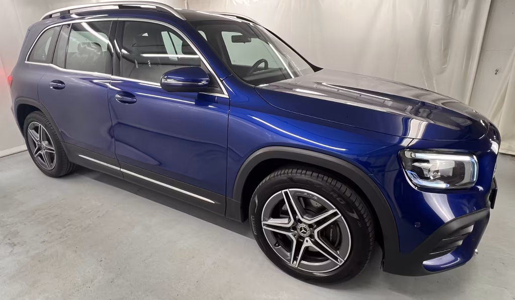 Mercedes-Benz GLB 220