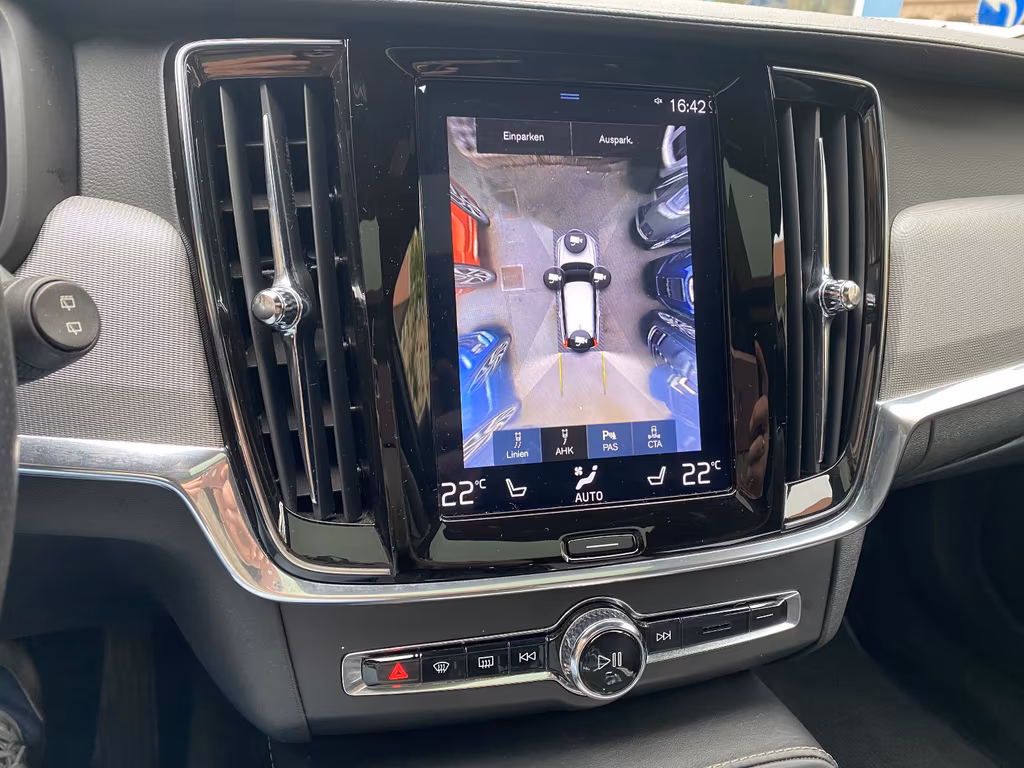Volvo V90 Cross Country