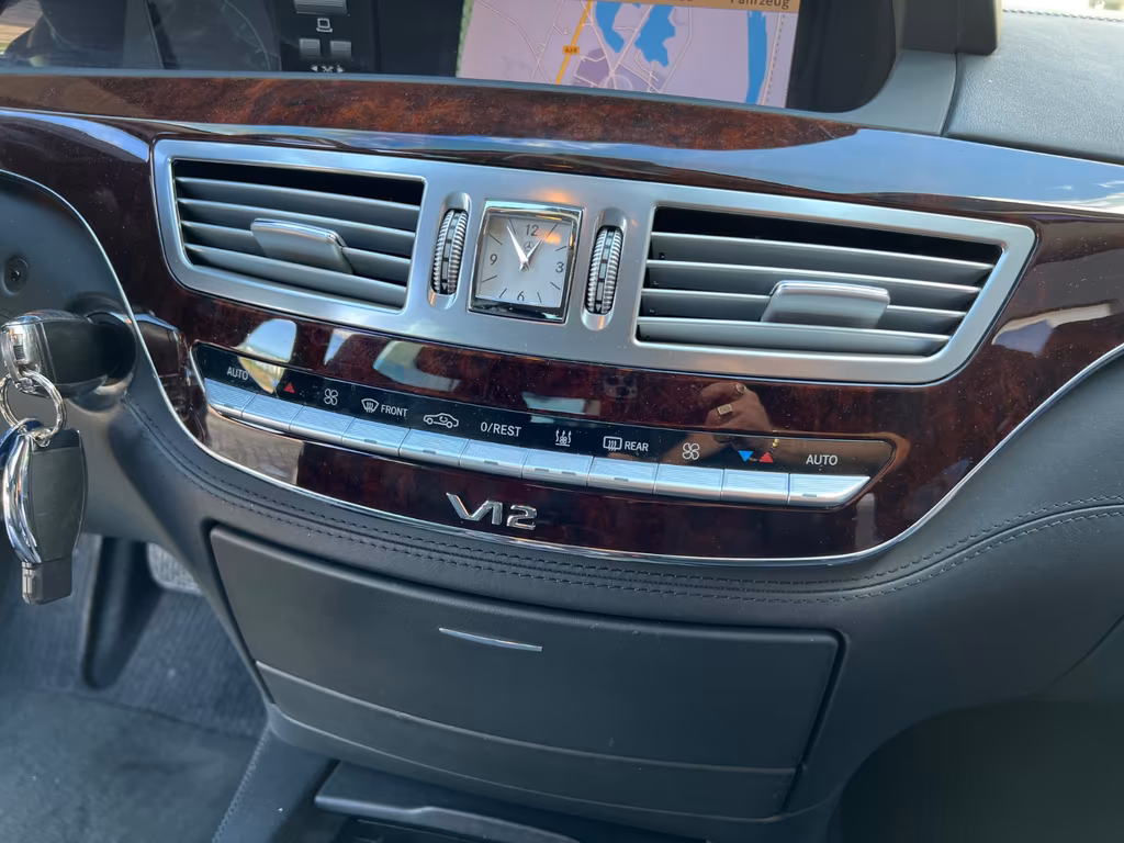 Mercedes-Benz S 600