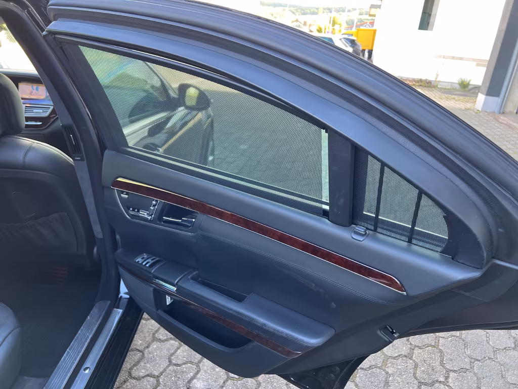 Mercedes-Benz S 600