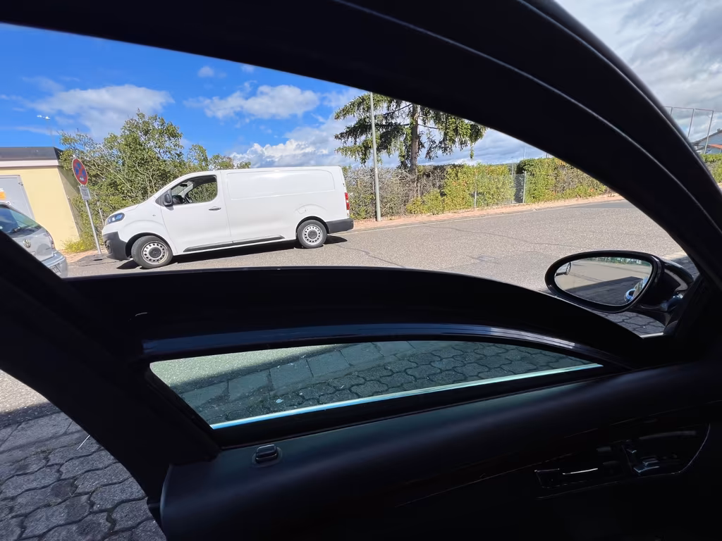 Mercedes-Benz S 600