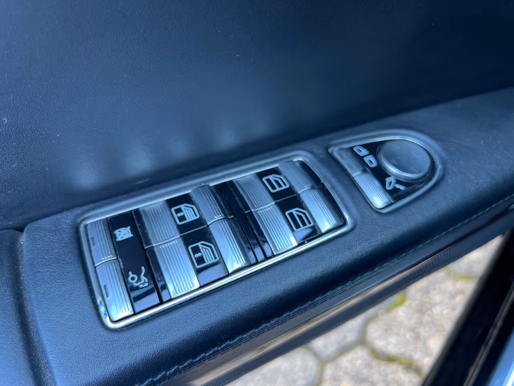 Mercedes-Benz S 600