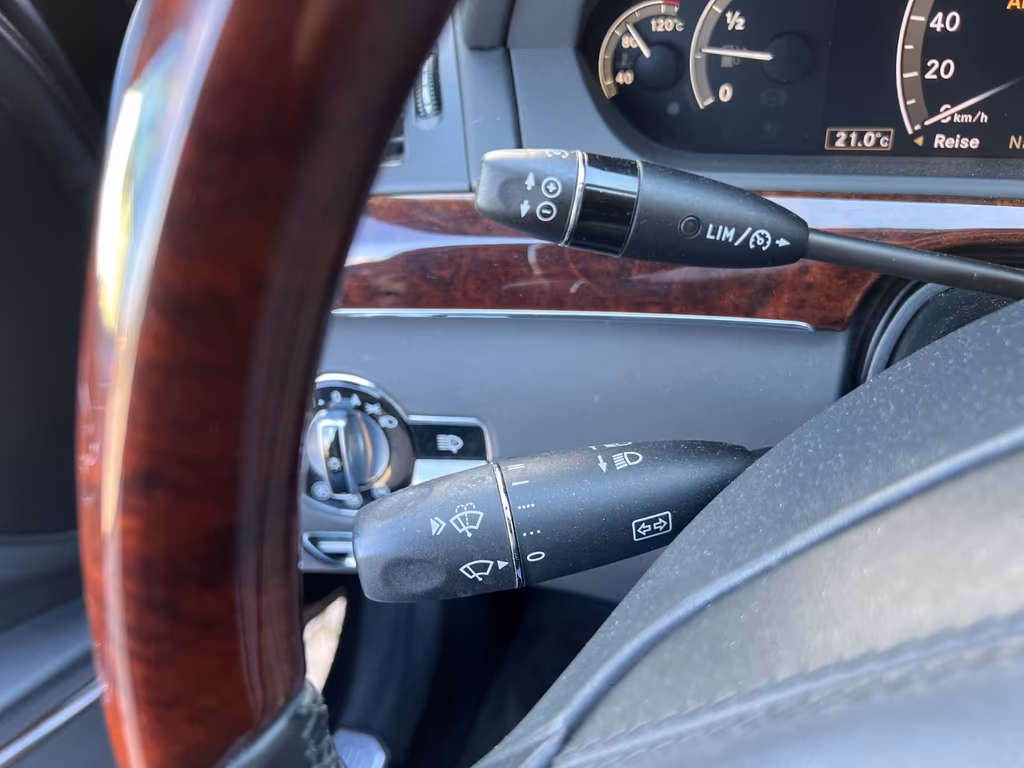 Mercedes-Benz S 600