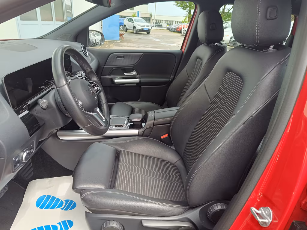 Mercedes-Benz B 250
