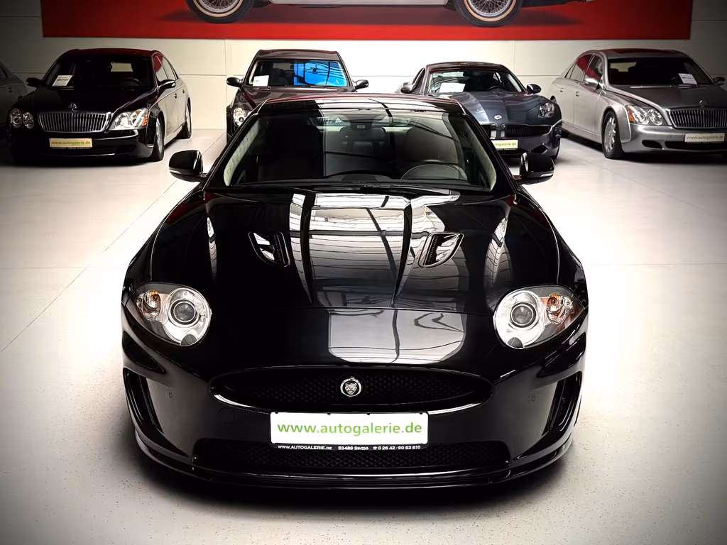 Jaguar XKR