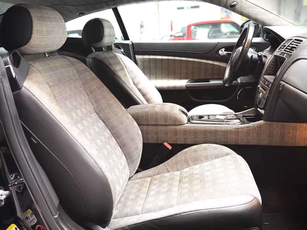 Jaguar XKR