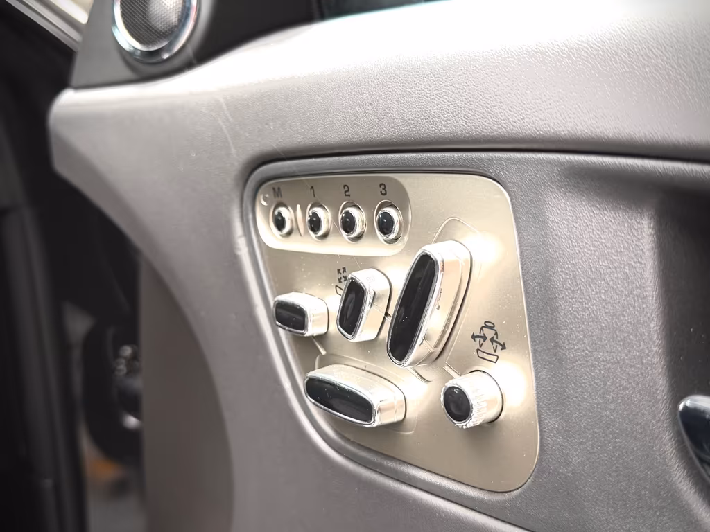 Jaguar XKR