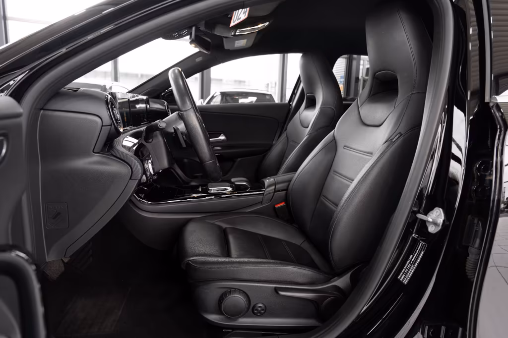 Mercedes-Benz A 220