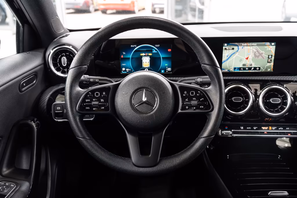 Mercedes-Benz A 220