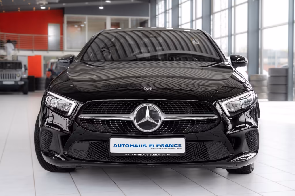 Mercedes-Benz A 220