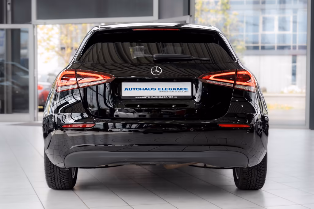 Mercedes-Benz A 220